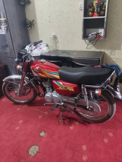 out clas new bik for sale 2026 model red