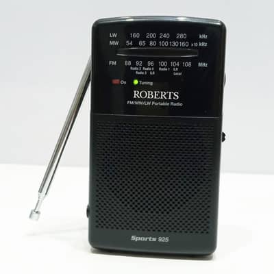 Roberts Sports 925 FM/AM/LW 3-Band Pocket Radio with Excellent Recept