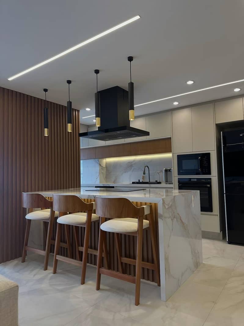 Wardrobe & kitchen 8