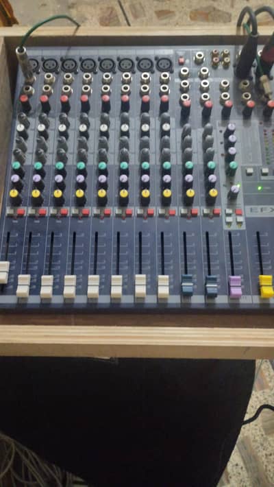 sound craft efx 8