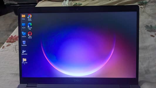 Dell latitude 5400 8GB RAM 256GB SSD professional business laptop