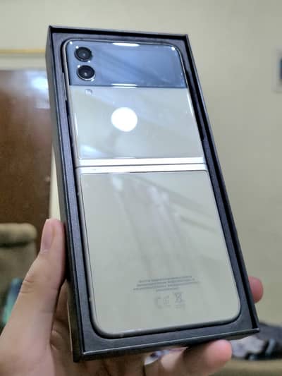 Galaxy Z Flip3 5G 256GB PTA Approved Official Dual with Box
