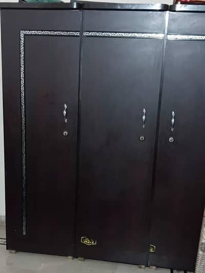 old bedroom set with bed