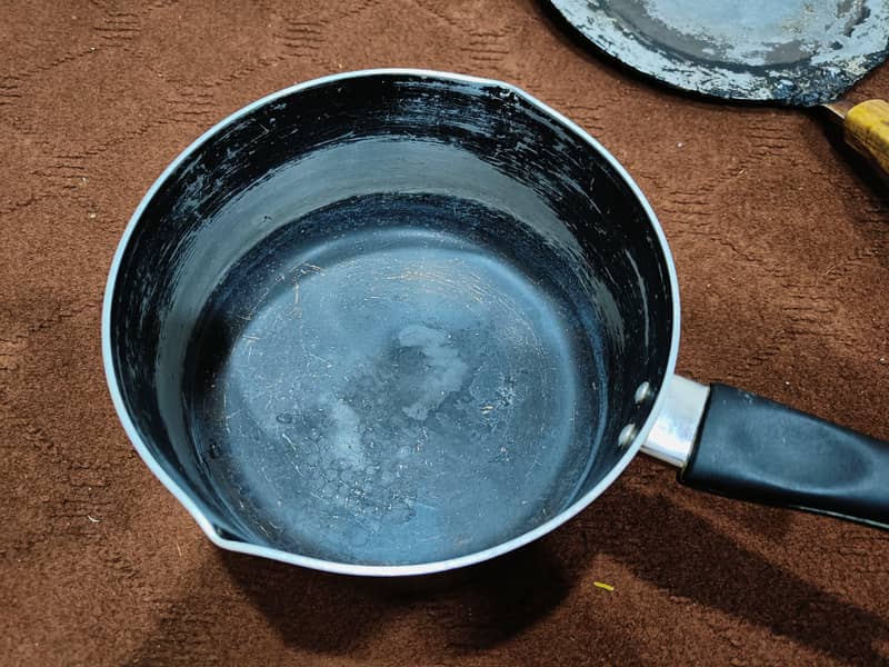Sauce pan 0