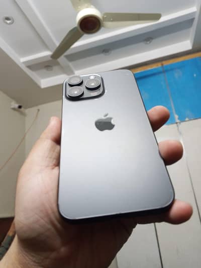 I phone 15 pro max jv  256gb bettery health 86 condition 10/10