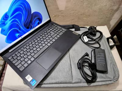 Lenovo i5 12th Gen (10 Cores) 16GB RAM | IdeaPad 3 | 10/10 Condition