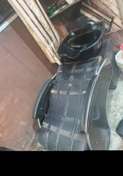 Saloon hair wash chair