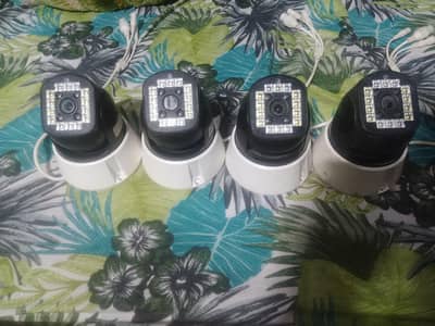 4 cameras colour s disply