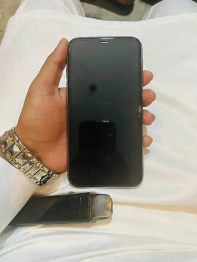 Iphone 11 factory unlock