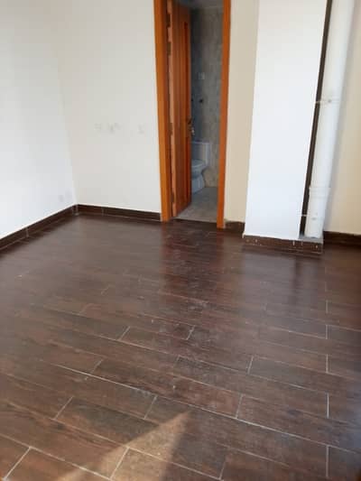 Main Shah Jamal Road Luxury Apartment For Sale