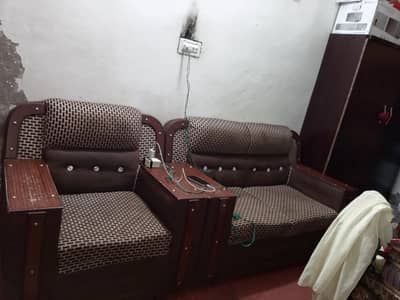 sofa set very less used
