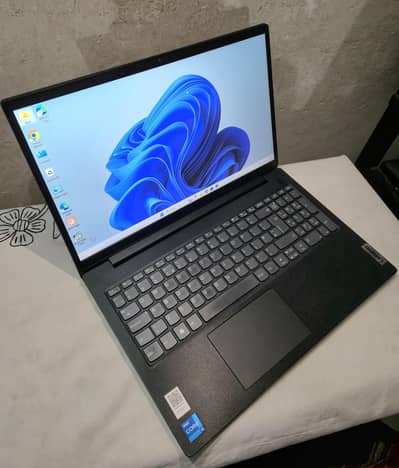 Lenovo i5 12th Gen (10 Cores) 16GB RAM | IdeaPad 3 | 10/10 Condition
