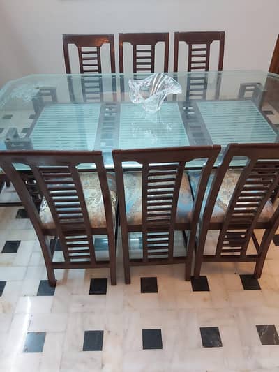 8 chairs with dining table like brand new