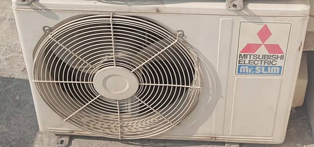 urgent sale split ac