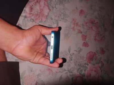 Ital A 70 mobile all ok 10/9.8 condition 11 month istimal kia ha