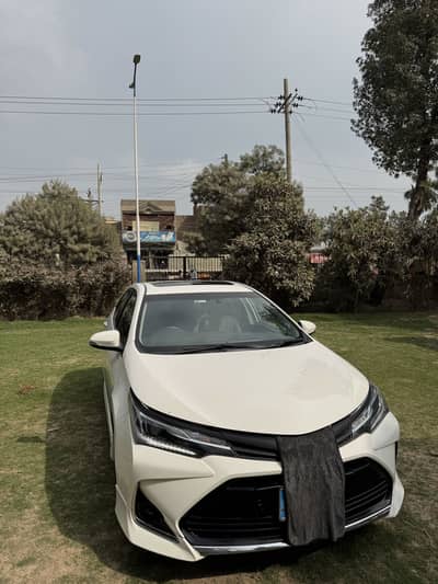 Toyota Corolla Altis Grande X CVT-i 1.8 Black Interior