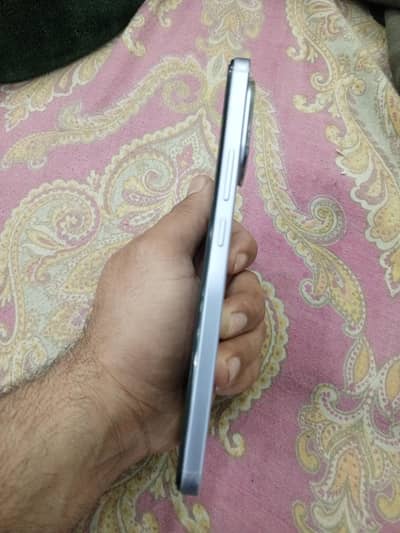 VIVO V60 lite 8/256 just box open sheet protector installed