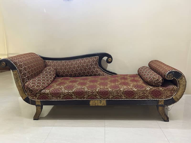 3 seater sofa 0