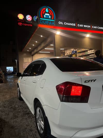 Honda city 2010 model