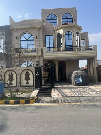 10 Marla Brand New House For Sale On Main Boulevard Aat Etihad Town Block C Phase 1