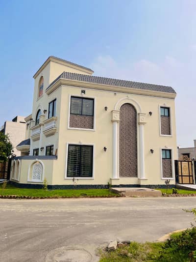 5 Marla House Available For Rent Prime Location in Bahria Nasheman