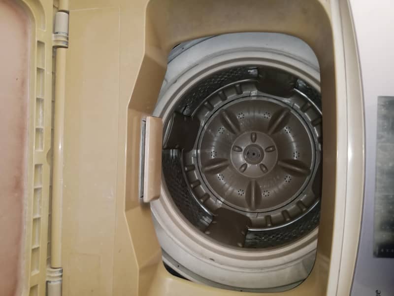 Automatic washing machine 1