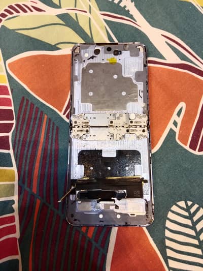 z flip 4 only board no panal with original box