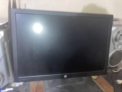 HP EliteDisplay E242 24” 16:10 IPS (1920x1200) Monitor