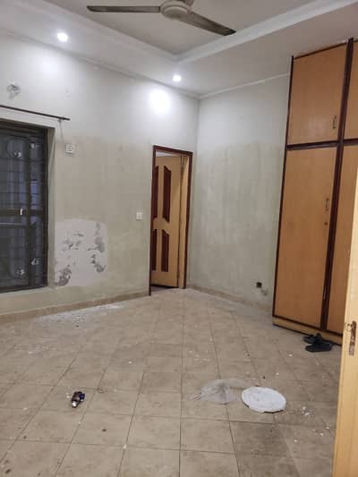 05 MARLA HOUSE TILE FLOOR FOR RENT IN JOHAR TOWN LAHORE
