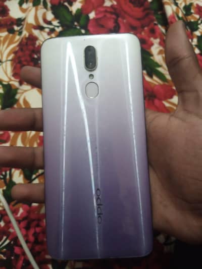 oppo f11 4 64 gb condition 10 by 7