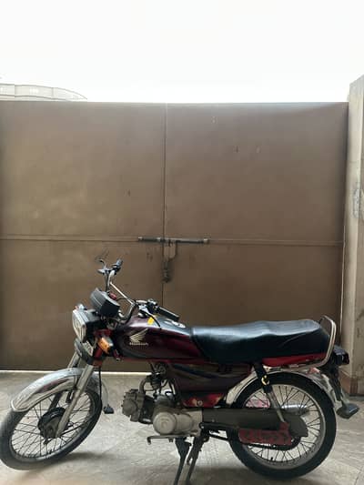 Honda Cd 70 2015 model