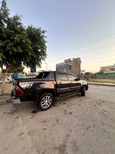 Hilux  Facelift Rocco
