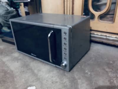 Microwave and oven  all ok ha  use ha