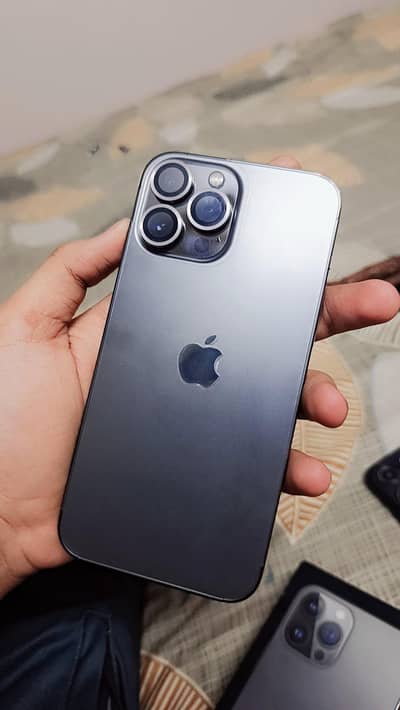 new condition 10by10 box with original cable all ok jv 128 gb battery