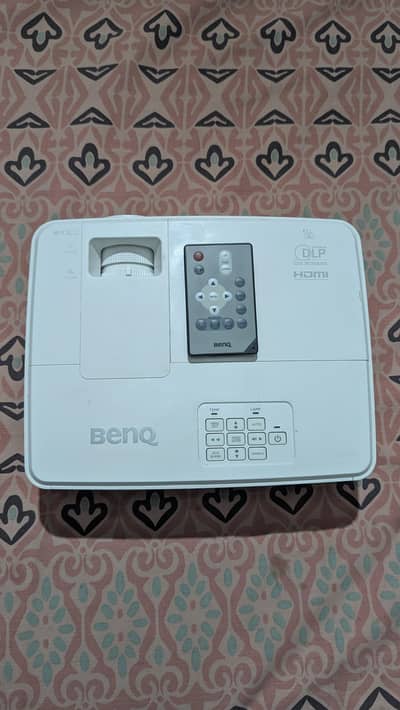 BENQ PROJECTOR HOME THEATER DLP 3300Lumens