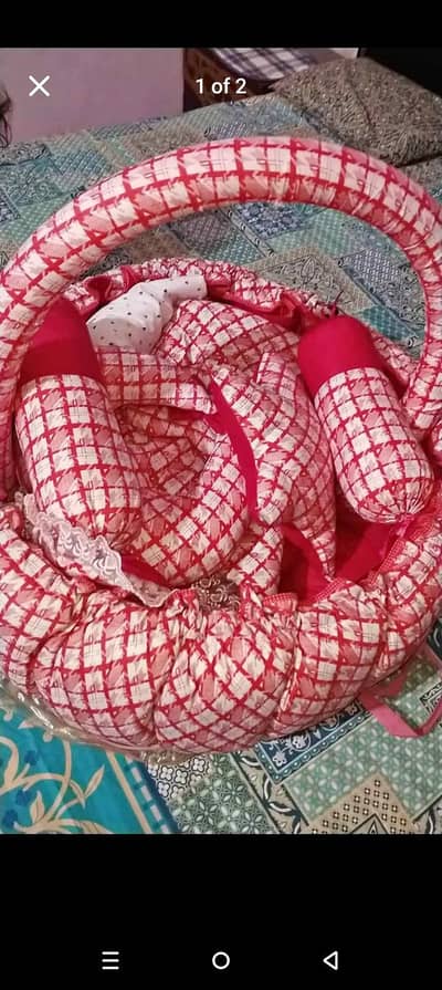 high quality baby bedding set  11 piece  almost new