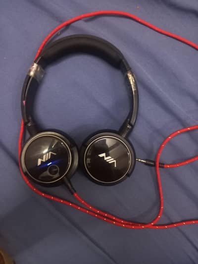 NIA Q1 Bluetooth Wireless Headphone (Used – Excellent Condition)