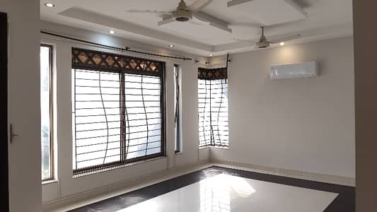 Beautiful Independent Unfurnished Lower Portion