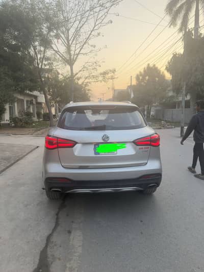 Mg hs 2022 10/10 silver with red