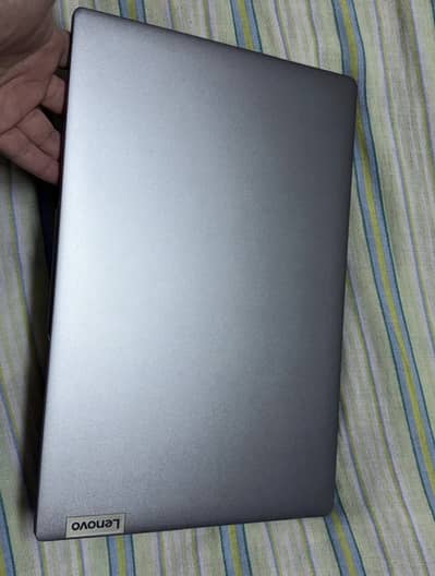 Lenovo ideapad slim 3