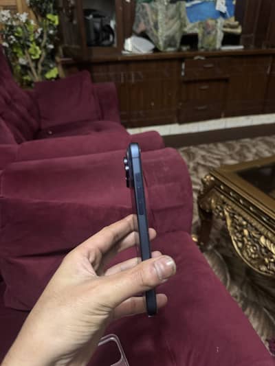 17 pro max blue colour 512gb pta approved