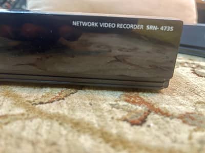 Samsung / Hanwha SRN-473S NVR (4CH PoE) | Like New | Working | No Ada