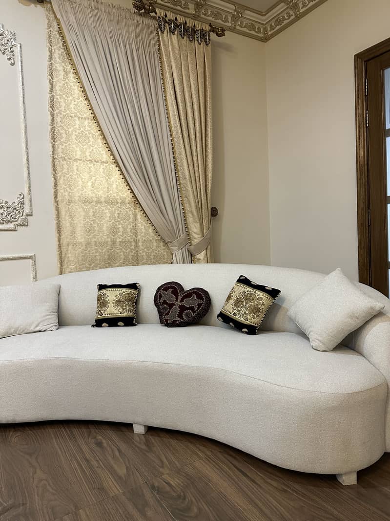 Round shape sofa set 4