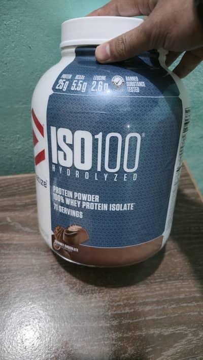 dymatize iso 100 protein powder