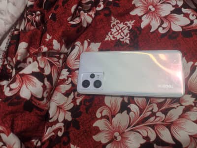 realme 9 8gb 128gb all ok seald 10٪10 lo or chlao