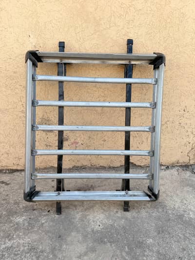 Universal Roof Rack Carrier for  SUV & Hatchback -10x8 & 10*7 Conditio