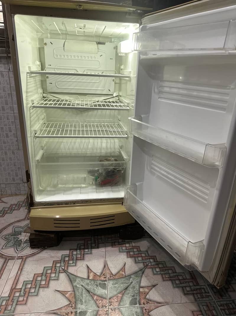 Pel refrigerator 1