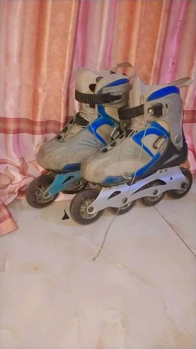 this is a sket shoos