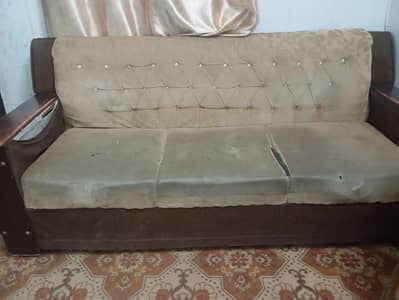 used sofas for urgent sale