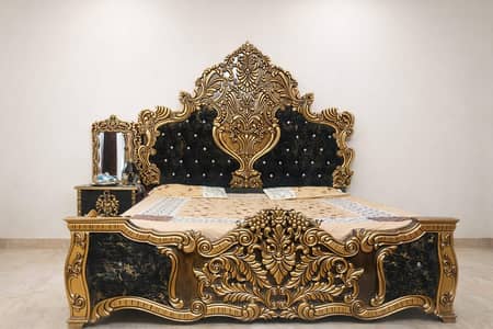 Luxury Royal style bedroom set -Excellent condition